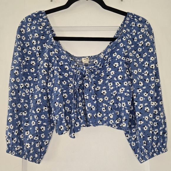 Cotton On Tops - Cotton On Blue Floral Flowy Long Sleeve Crop Top - Women's Small